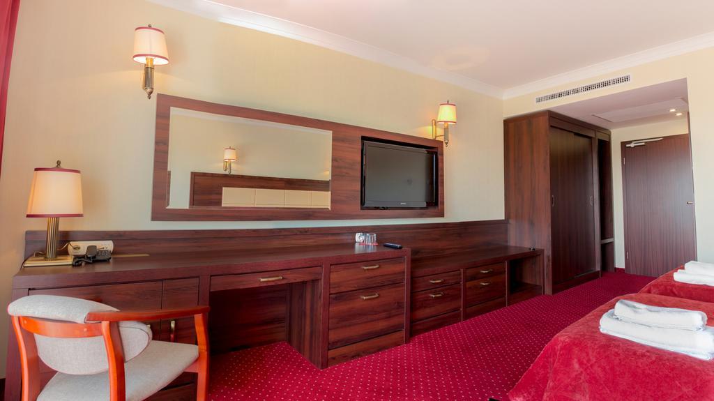 Doris Spa & Wellness Kolobrzeg Bagian luar foto